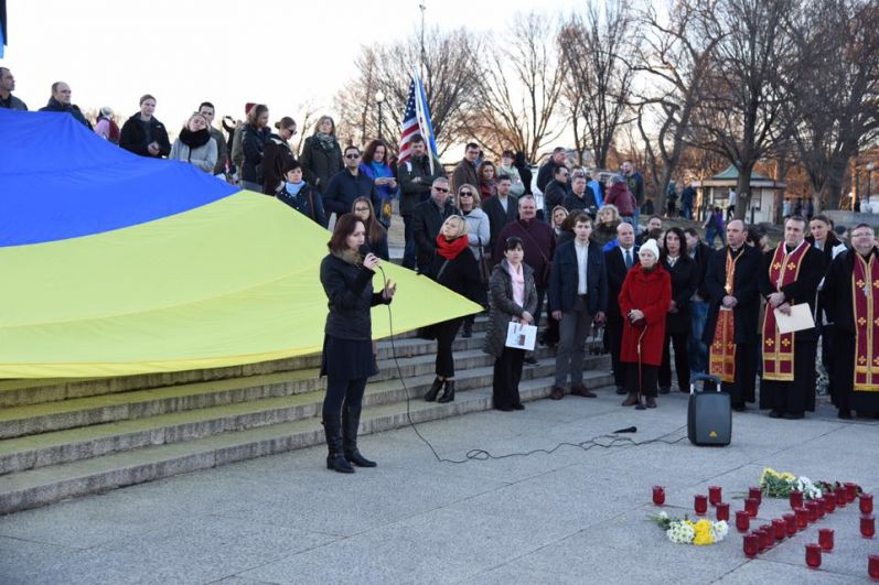 4 года назад в течение 18-19 февраля 2014 году на территории Майдана Независимости продолжались противостояния между активистами и «Беркутом».