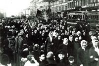 Женский митинг в Ленинграде, 8 марта 1917 года.