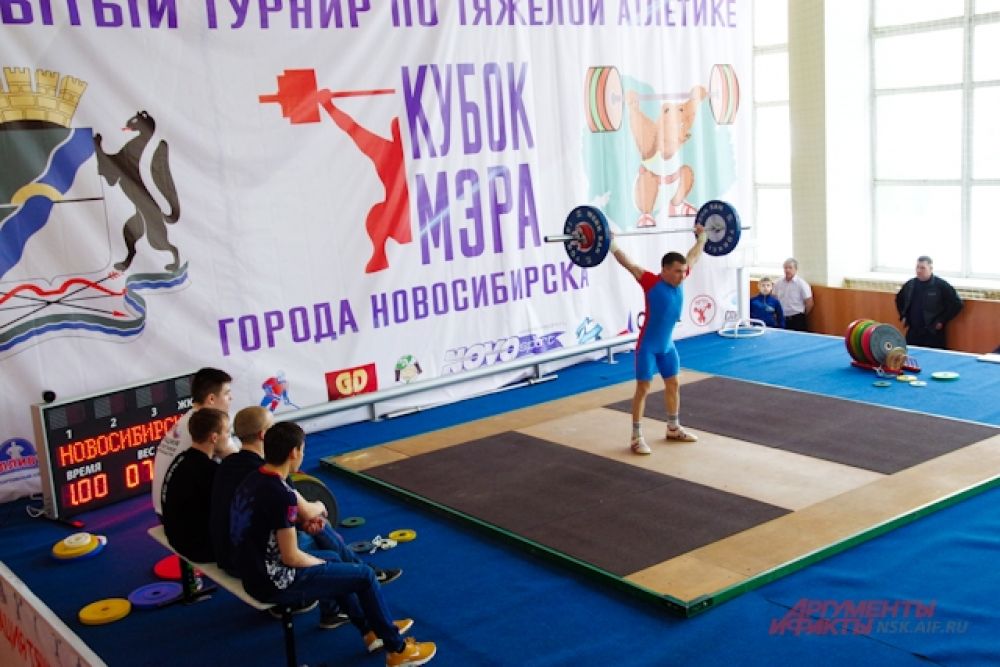 Кроме того, на соревнования съехались гости из Томской области и Алтайского края.