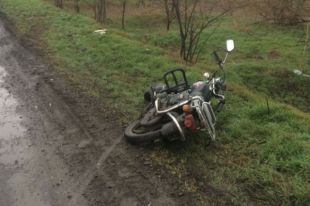 В Одесской области авто на полном ходу врезалось в мопед: есть пострадавший