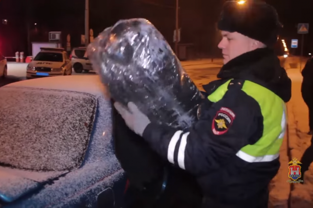 В Калининграде у водителя нашли 25 кг марихуаны.