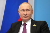 Владимир Путин с самого начала подсчета голосов был безоговорочным лидером.