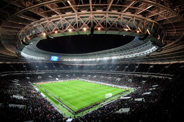 На футбольный матч Россия-Бразилия продали около 50 тыс. билетов | Футбол |  Спорт | Аргументы и Факты