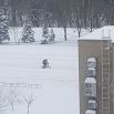 А кто-то вообще рискнул и "оседлал" велосипед.