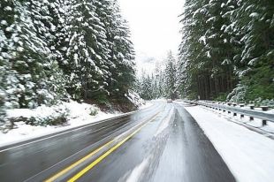 В Казахстане из-за погоды перекрыты трассы на Оренбург и Орск.