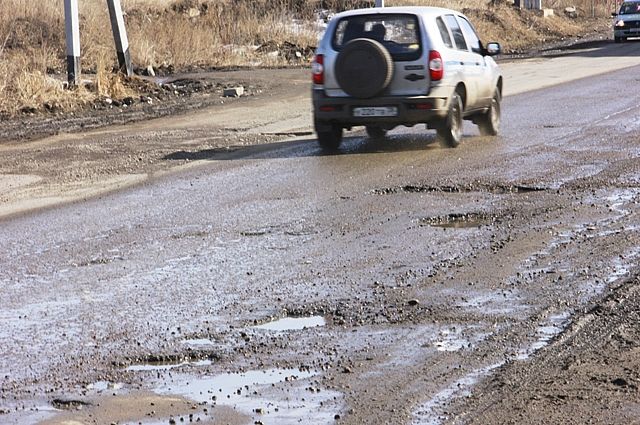 Состояние дорог в Иркутске после зимы.