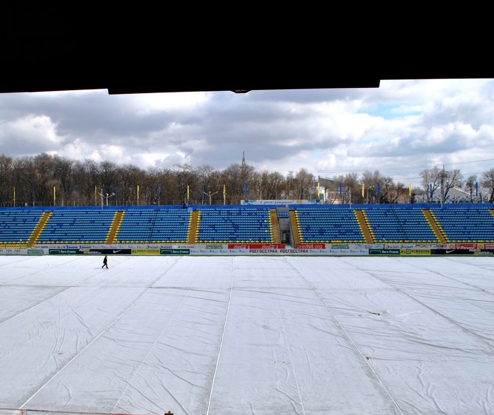 Комиссия на стадионе «Олимп-2»