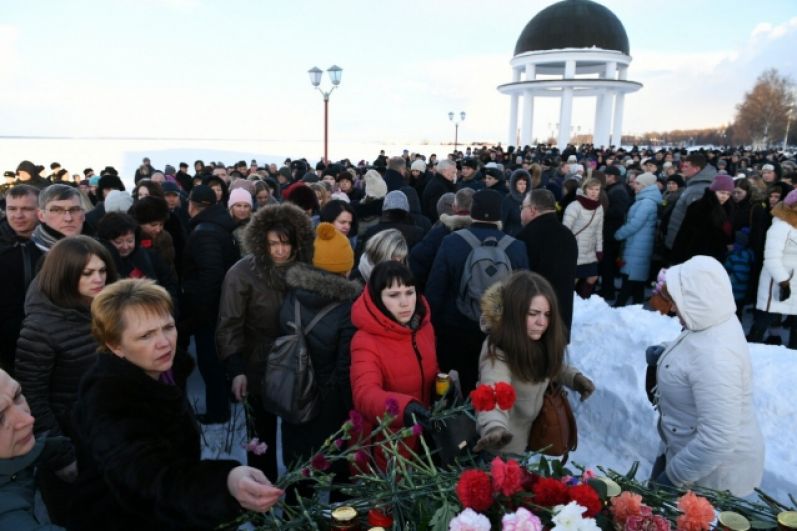 В Петрозаводске прошла траурная акция.