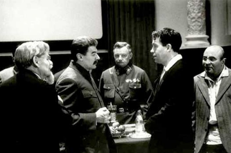 Александр Збруев в картине «Ближний круг», где он исполнил роль Сталина. 1991 год.