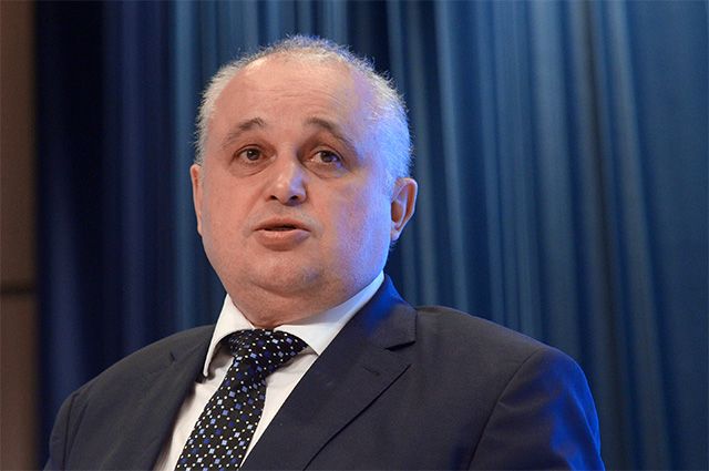 Сергей Цивилев провел первое совещание в должности врио главы Кузбасса.