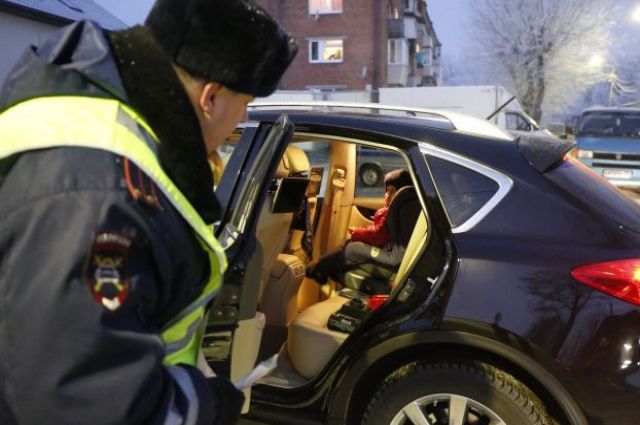 Кемеровских водителей ожидает массовая проверка «Юный пассажир».