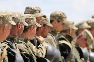 Верховная Рада увеличила возраст приема на службу по контракту до 30 лет