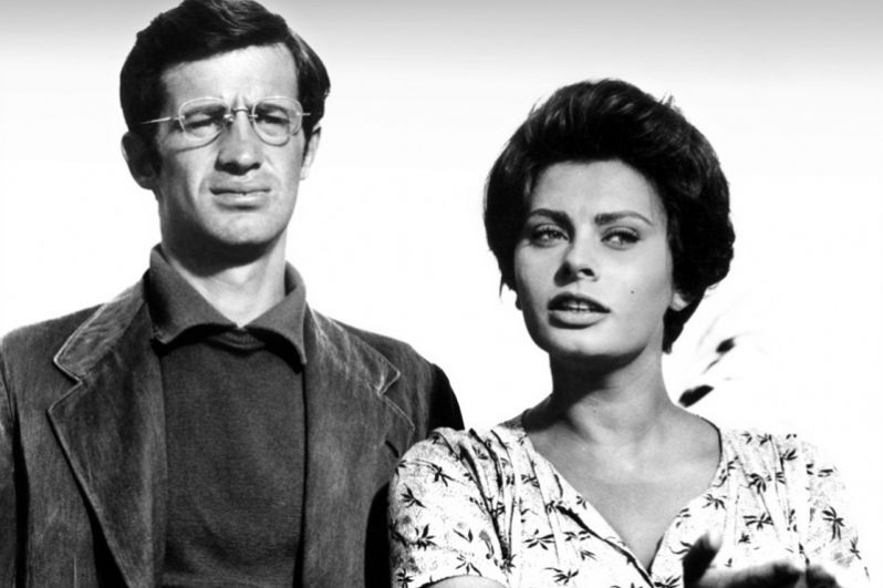 Через год Бельмондо сыграл вместе с Софи Лорен в фильме Витторио Де Сика «Чочара» (1961).