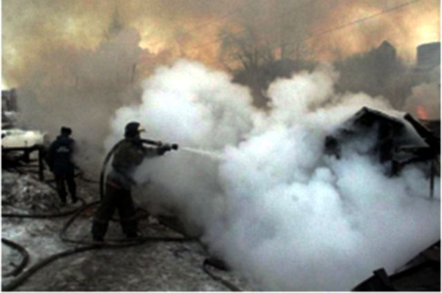 В Тюмени на Лесобазе произошел пожар