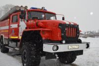 В Новотроицке пожарные потушили возгорание на промышленном предприятии.