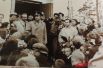 Гагарин на встрече со школьниками.