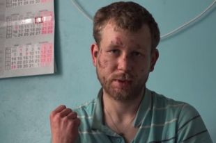 Депутат завел раба: под Мариуполем чиновник избил и связал цепью работника