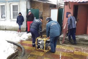 Только за 4 апреля спасатели 10 раз выезжали на помощь людям.