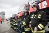 На площади Революции собрались представители пожарно-спасательных частей Челябинской области.