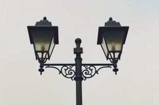 На трассе установят фонари по решению суда.