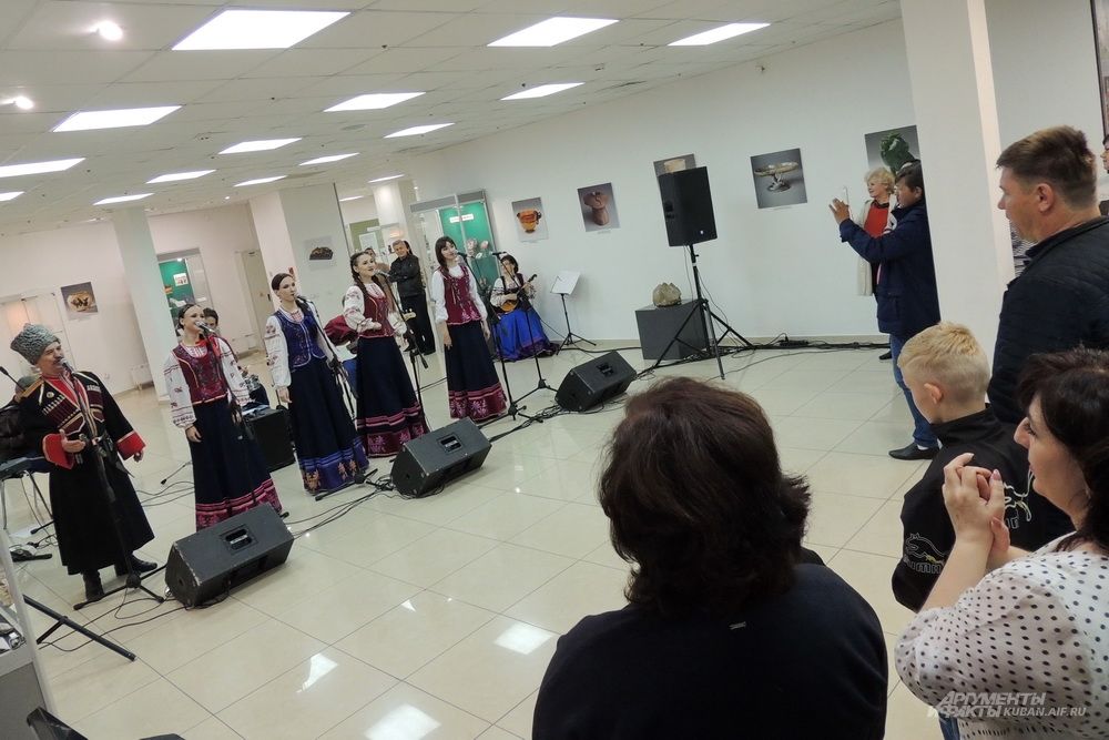 В «Библионочь» в музее Фелицына играла музыка.