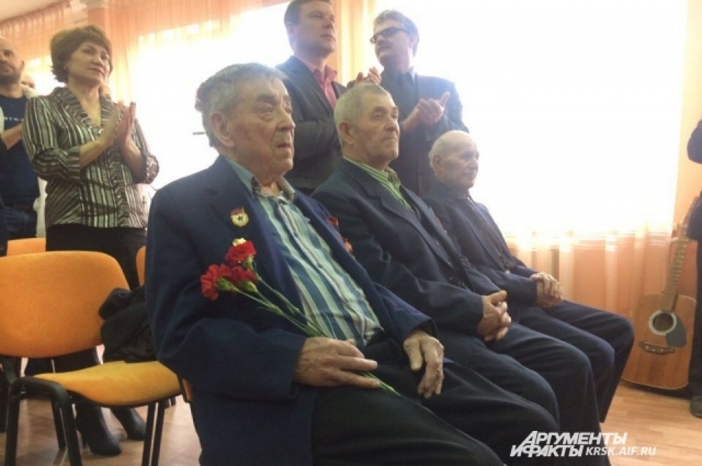 Поздравление ветеранов в поселке Богучаны.