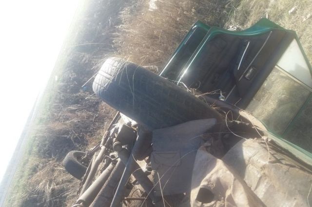 В Сакмарском районе возможно нетрезвый водитель на ВАЗе опрокинулся в кювет.