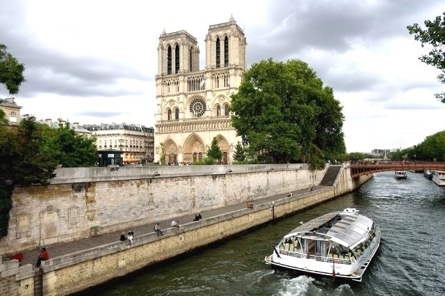 Краеведы: шуваловской жестью покрыты парижский собор и ембаевская мечеть