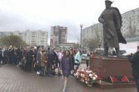 В Тюмени прошла торжественная церемония у памятника Федюнинскому