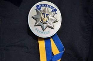 Под Киевом девушка похитила мужчину, избила и заставила раздеться