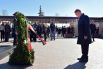Рустам Минниханов утром 9 Мая отправился в Парк Победы, где возложил цветы к Вечному огню.