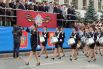 Торжественное прохождение парадных расчётов открыл взвод барабанщиц Краснодарского университета МВД России.