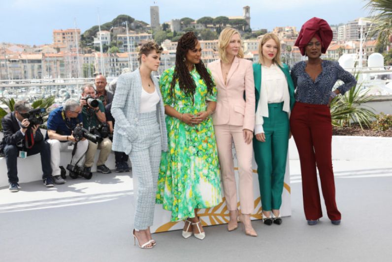 Кристен Стюарт, Кейт Бланшетт и другие актрисы на церемонии открытия Каннского кинофестиваля.