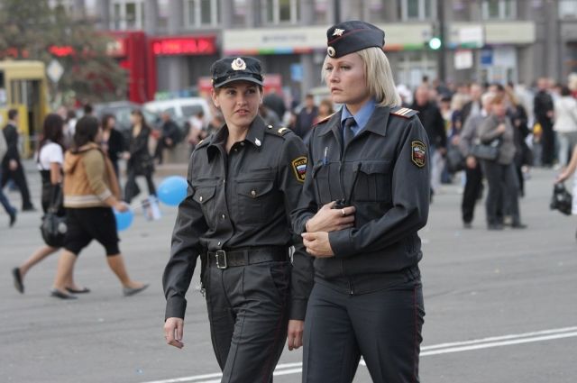 Сейчас девушки в форме стражей порядка - привычное явление на городских улицах, но так было далеко не всегда.