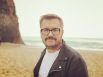 Александр Пономарев тоже не остался в стороне от поздравлений с «материнским днем»: «Сьогодні День Матері ! Вітаю нас усіх з цим Святом ! Колись у сні до мене прийшла історія про маму ,я увесь наступний день згадував і записував те що мені наснилося ,а потім три місяці це знімав на відео ,подорожуючи на байку усією Україною».