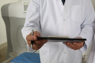 Оренбуржцы смогут посещать поликлиники по субботам.