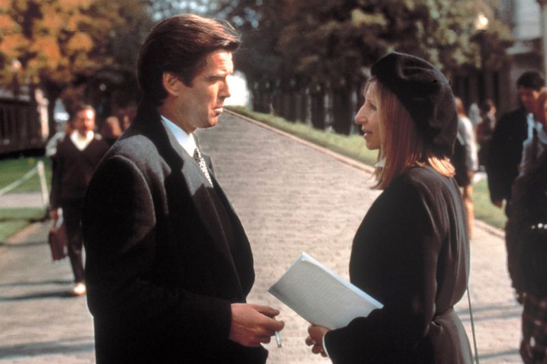 Затем последовала роль в романтической мелодраме «У зеркала два лица» (1996), где Броснан снялся вместе с Барброй Стрейзанд.