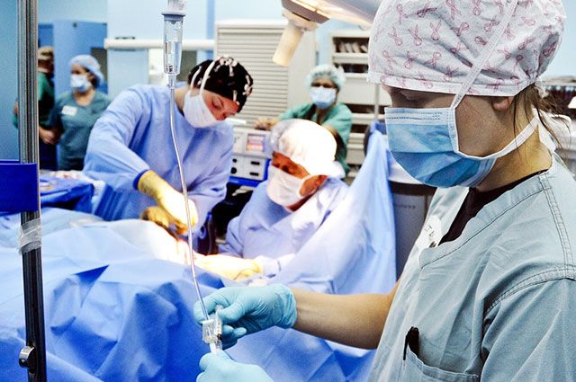 В Тюмени нейрохирурги успешно прооперировали трехмесячную девочку