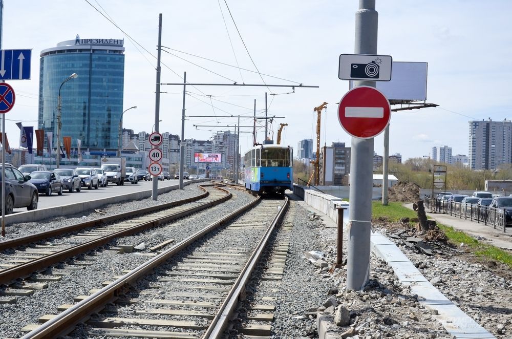 Макаровский мост со стороны Железнодорожного вокзала.