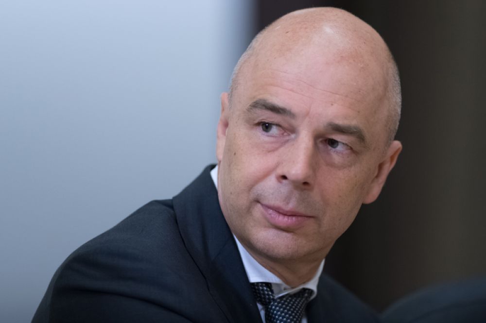 Антон Силуанов занял пост первого вице-премьера, при этом он совместит новую должность с обязанностями министра финансов.