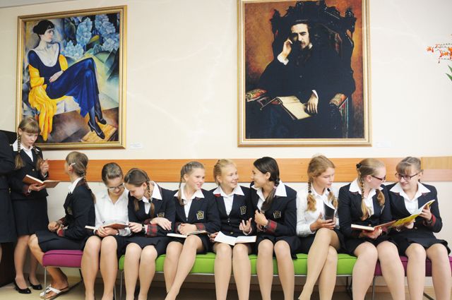 Если вернётся качественная российская педагогика, основанная на воспитании и образовании, то всё у нас наладится.
