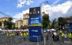 Фан-зона в Киеве будет работать целую неделю, а спокойствие иностранных и отечественных болельщиков будет охранять больше тысячи полицейских.
