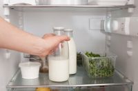 Какие продукты могут храниться без холодильника и сколько