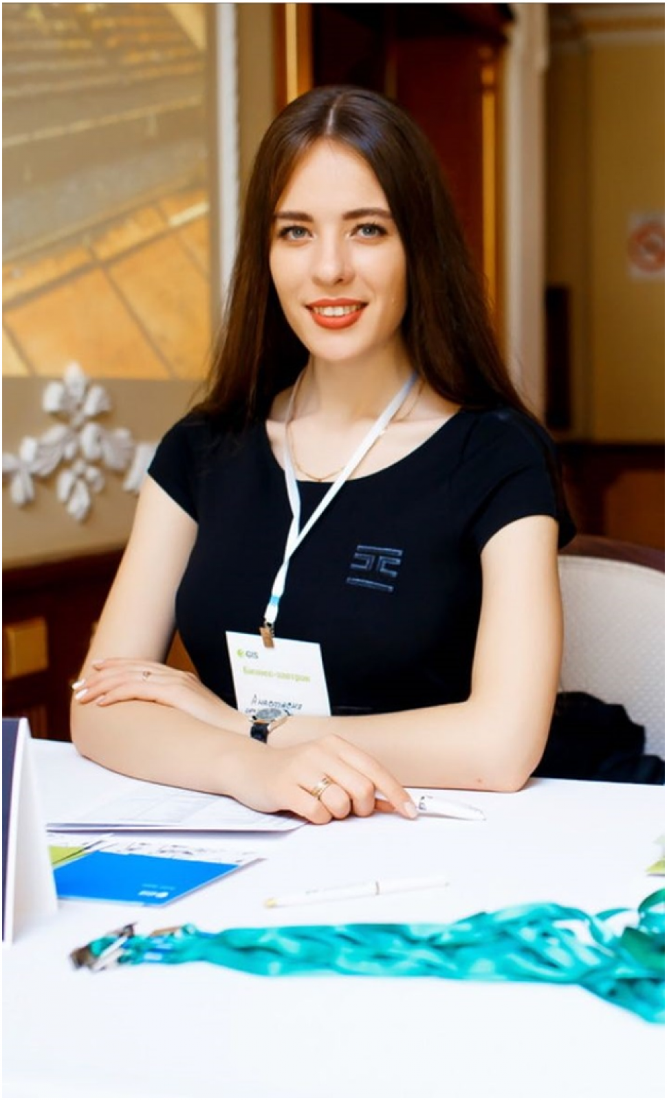 Анастасия Корчагина, менеджер по продажам.