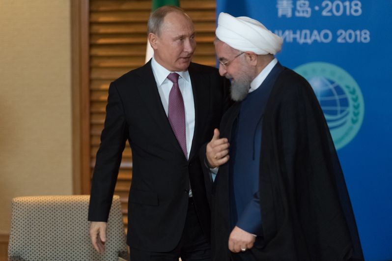 Президент РФ Владимир Путин и президент Ирана Хасан Роухани.