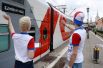 Во время отправления первого поезда с болельщиками Чемпионата мира 2018 в Адлер с Казанского вокзала в Москве.