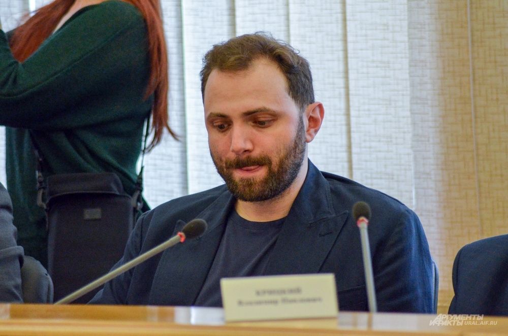 Депутат Виктор Ананьев.