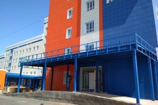 Новая поликлиника на Левобережье в Омске.