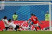 Египетские футболисты бросились отыгрываться, но пропустили атаку россиян. Изящная комбинация завершилась точным ударом Дениса Черышева.