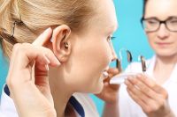 Порядка 10% всего населения России испытывают проблемы со слухом.